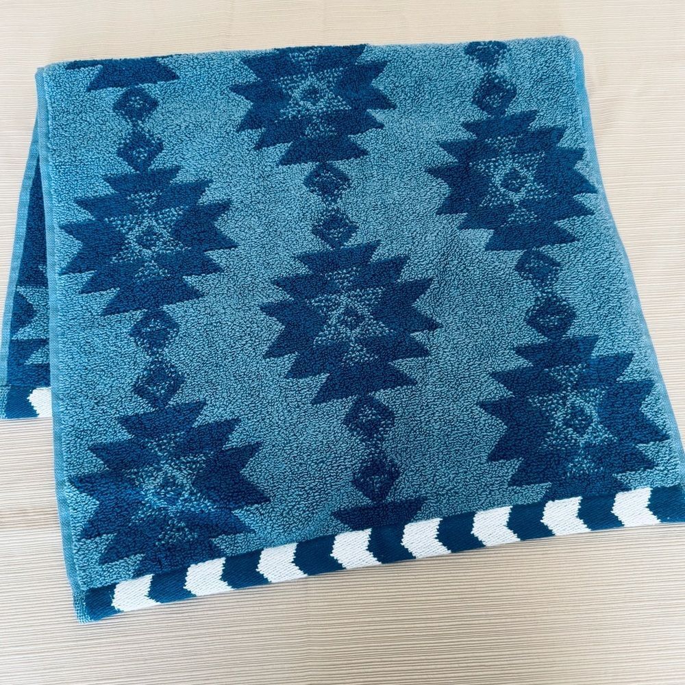 Wrangler Clayton Blue Western Southwest Aztec Tribal Hand Towel